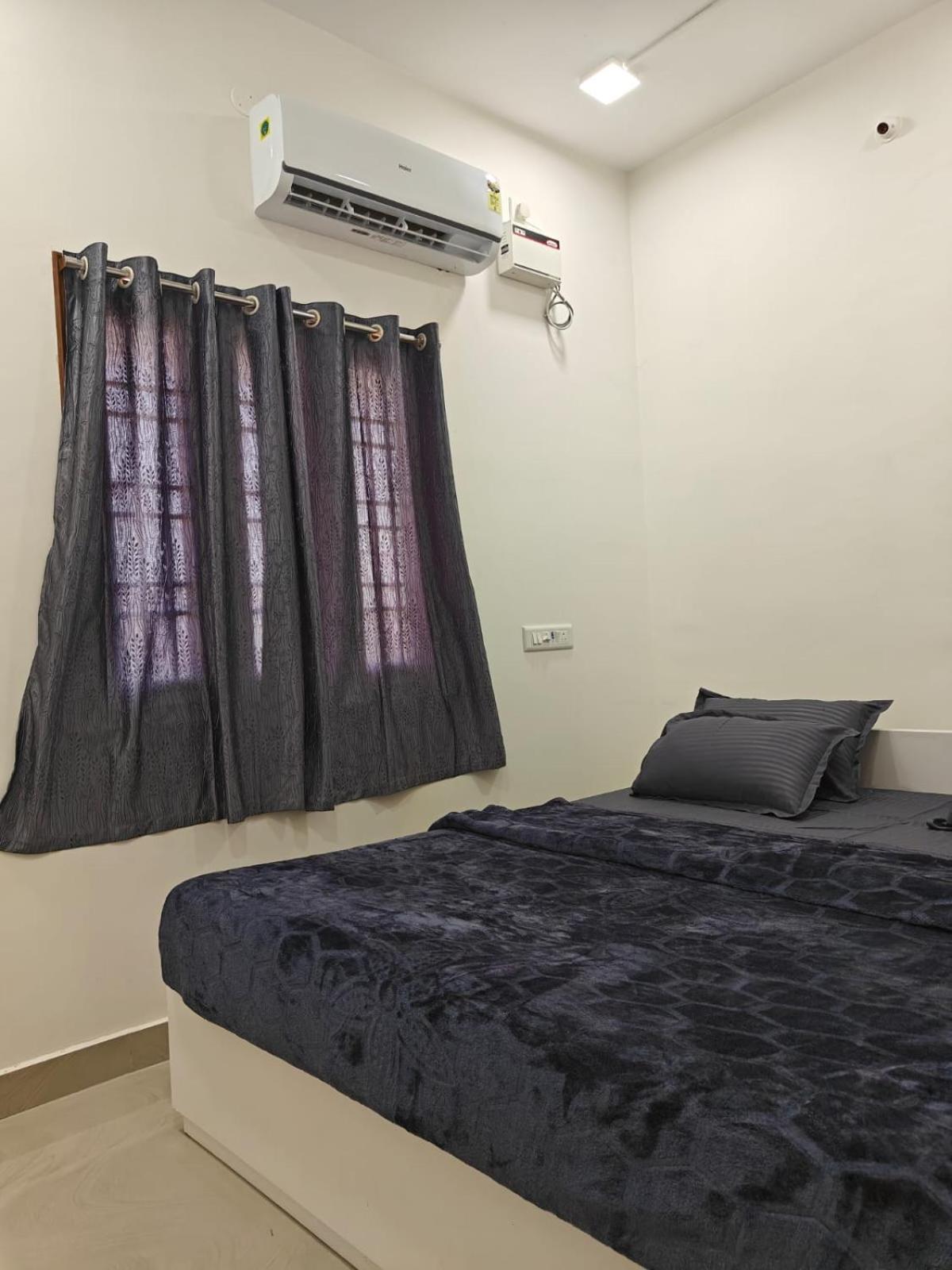 Thirunallar Heaven Homes Tirunallar Exterior photo